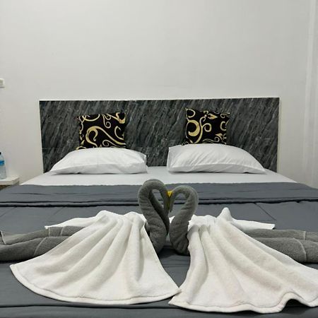 Black Sweet Homestay Dua Gili Air Eksteriør billede