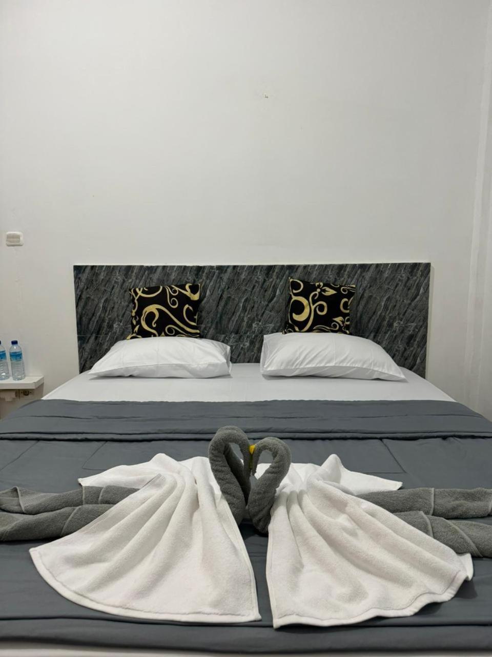 Black Sweet Homestay Dua Gili Air Eksteriør billede