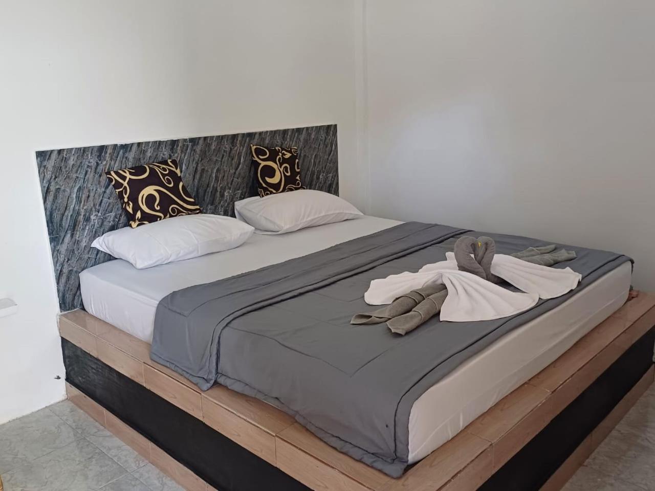 Black Sweet Homestay Dua Gili Air Eksteriør billede