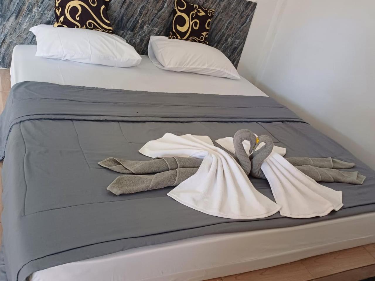 Black Sweet Homestay Dua Gili Air Eksteriør billede