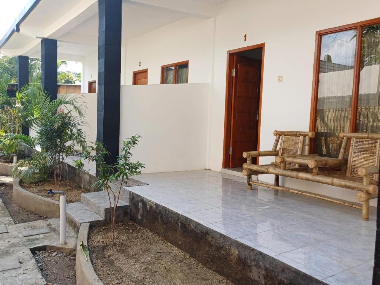 Black Sweet Homestay Dua Gili Air Eksteriør billede
